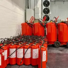 Jaką gaśnicę do elektryki wybrać, aby uniknąć niebezpieczeństwa?
