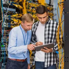 Co to jest natężenie prądu? Zrozumienie kluczowych pojęć elektrycznych