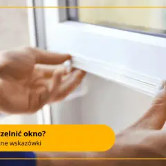 Dłonie przykładają białą taśmę uszczelniającą do ramy okna. Dowiedz się, jak uszczelnić okna na zimę, by uniknąć przeciągów.