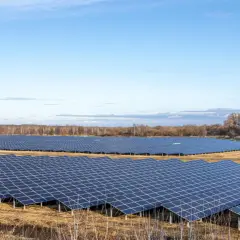 Fotowoltaika 50 kW ile wyprodukuje – co musisz wiedzieć o produkcji energii