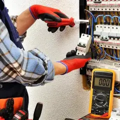 Technik elektryk jakie przedmioty rozszerzone, aby nie żałować wyboru