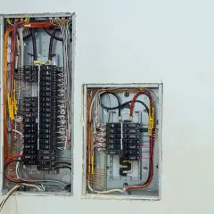 Ile kosztuje rozdzielnia elektryczna? Ceny, które zaskoczą każdego