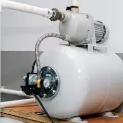 Ile prądu zużywa hydrofor? Sprawdź, jak obniżyć koszty energii