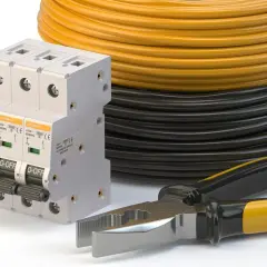Jak podłączyć kabel do skrzynki elektrycznej bez ryzyka porażenia