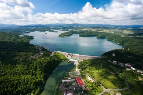 Elektrownia Solina: Fascynująca historia i moc ekologicznej energii
