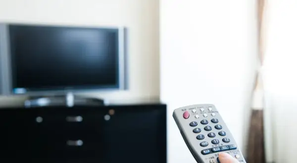 Ile prądu zużywa dioda w telewizorze? Zaskakujące fakty o kosztach energii