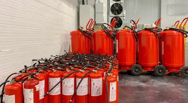 Jaką gaśnicę do elektryki wybrać, aby uniknąć niebezpieczeństwa?