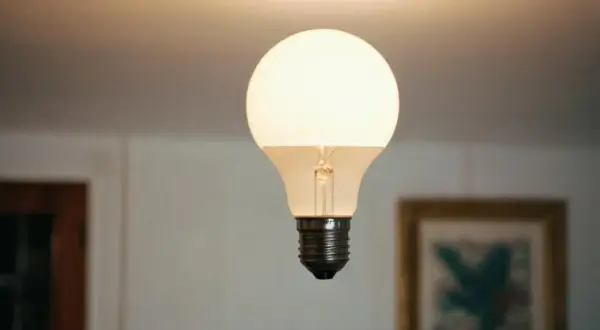 Ile prądu zużywa żarówka 150w? Sprawdź, ile zapłacisz za energię