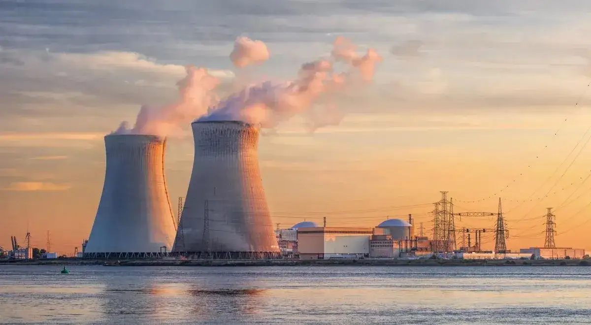 Zdjęcie Skąd paliwo do elektrowni atomowej? Fakty o źródłach i bezpieczeństwie