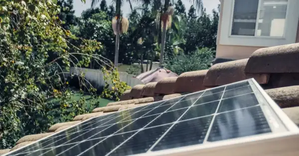 Ile prądu wyprodukuje elektrownia fotowoltaiczna 10 kW dziennie? Sprawdź!