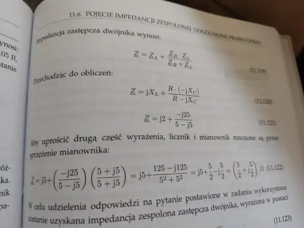 Obliczenia pokazują, jak wyznaczyć impedancję zastępczą dwójnika, stosując prawo Ohma.